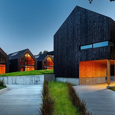 Camppinus Park Villa Jezierzany ภายนอก รูปภาพ