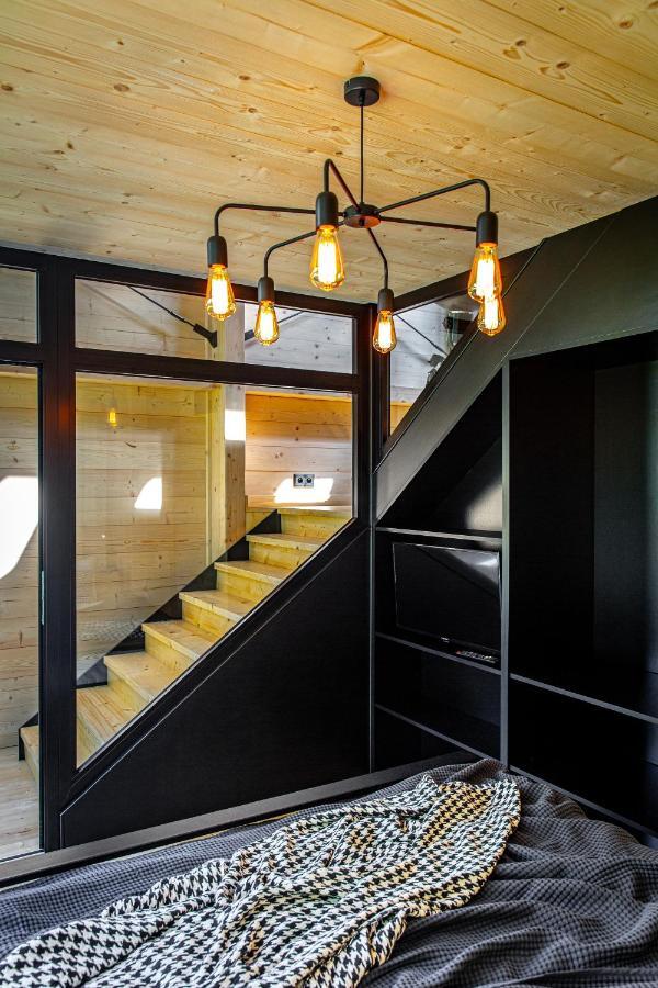 Camppinus Park Villa Jezierzany ภายนอก รูปภาพ